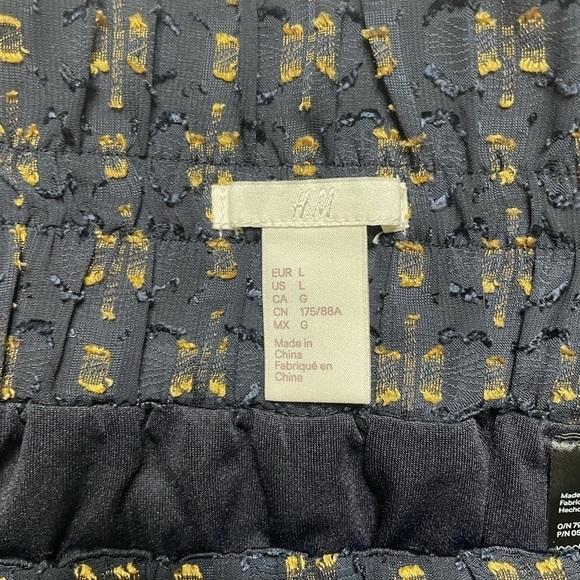 H&M Skirt - Picture 6 of 10